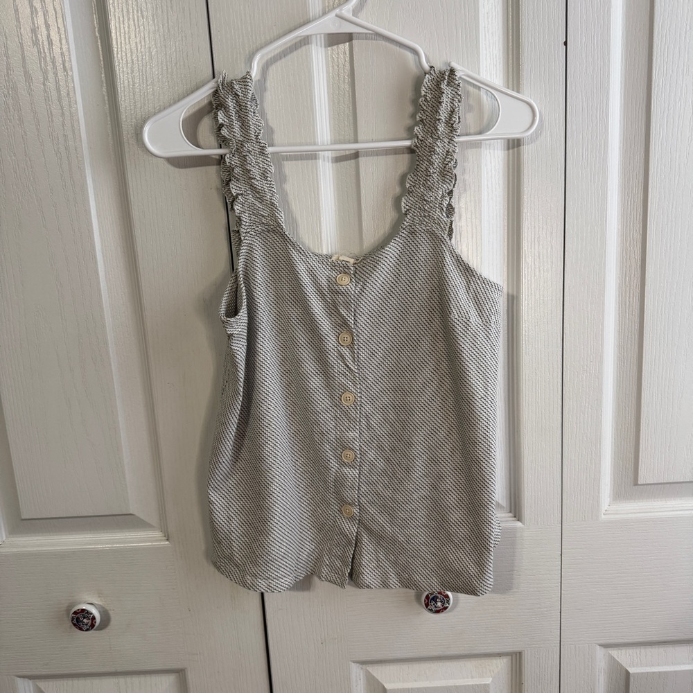A New Approach black white ruffle strap tank top size small